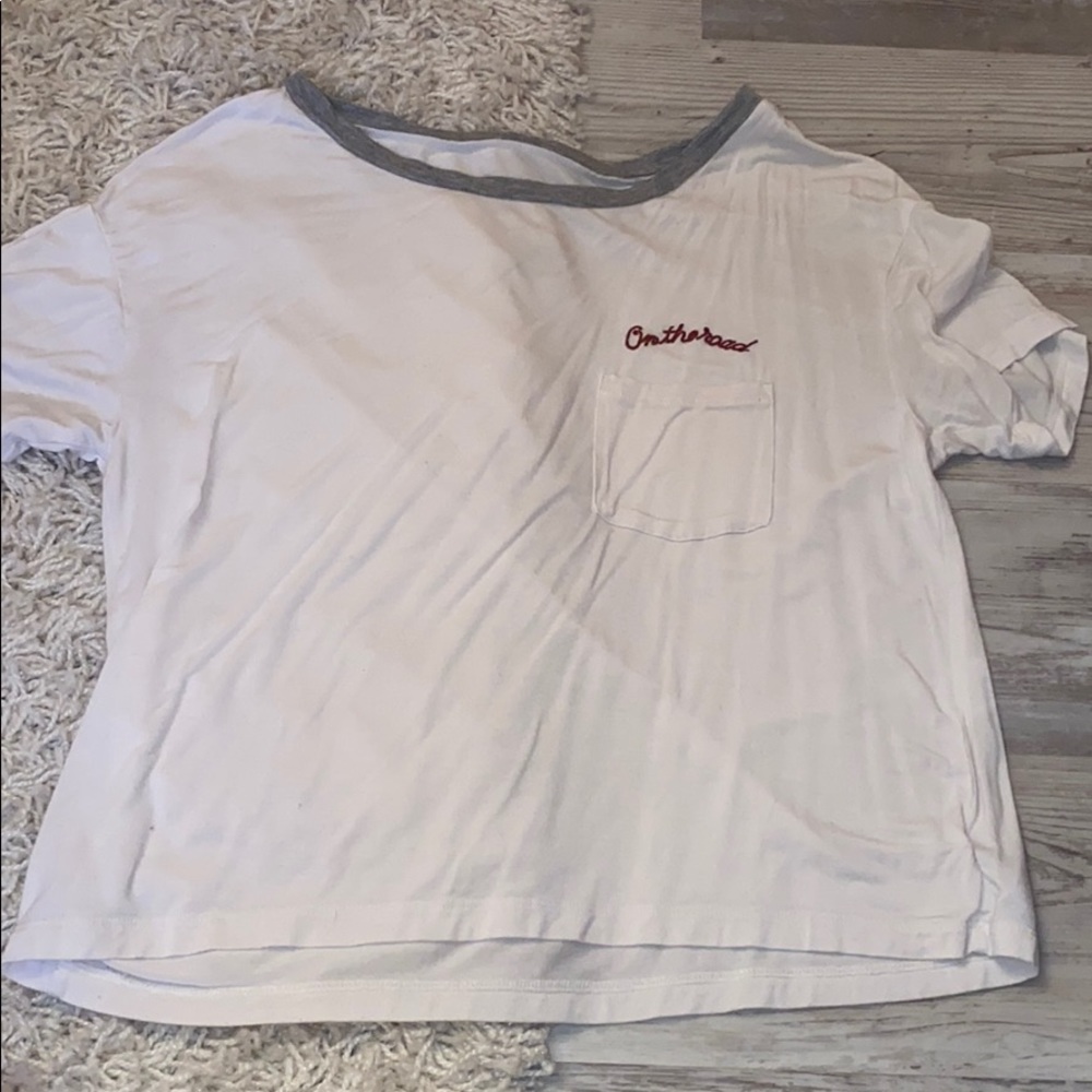 American Eagle crop tee